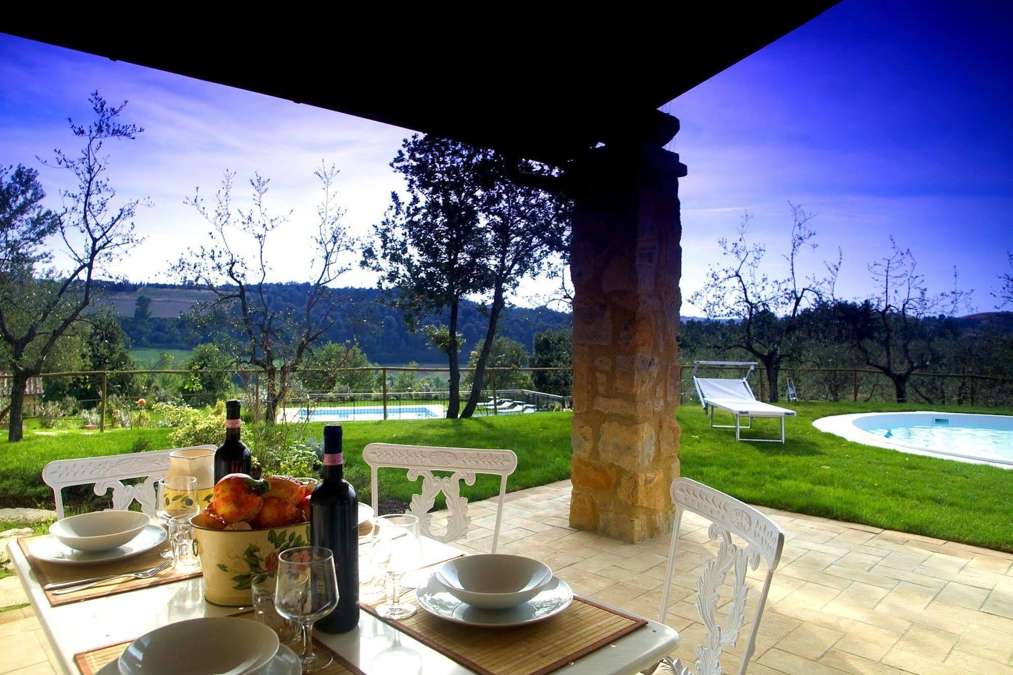 Borgo Della Meliana Gambassi Terme Hotel Bagian luar foto